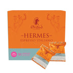 Caja grande de café Bocca della Verità Hermes Espresso Italiano, 50 cápsulas compatibles con Lavazza A Modo Mio, intensidad 10/10, con cápsulas individuales visibles.